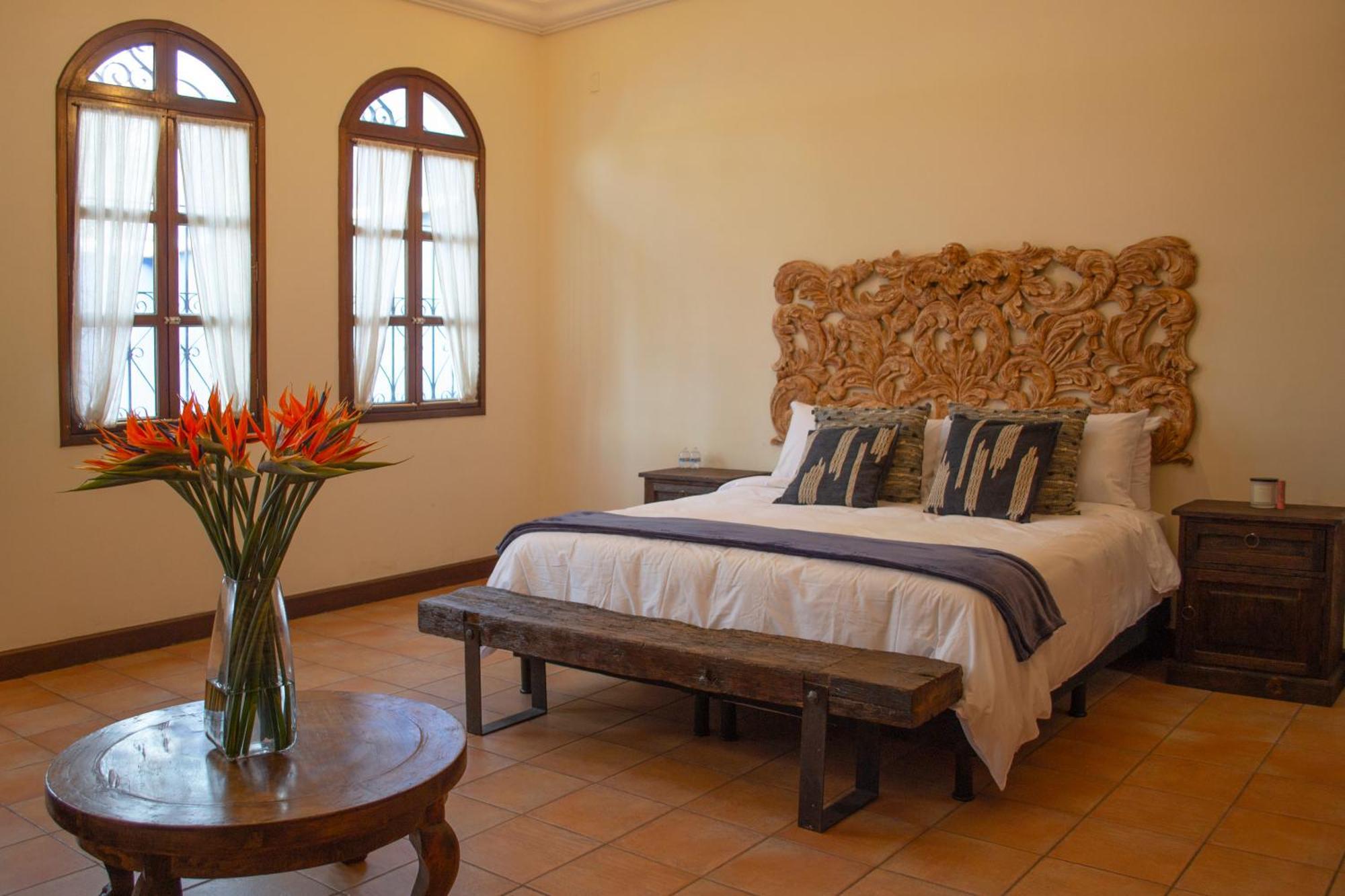 Santa Margarita Bed & Breakfast Antigua Exterior photo