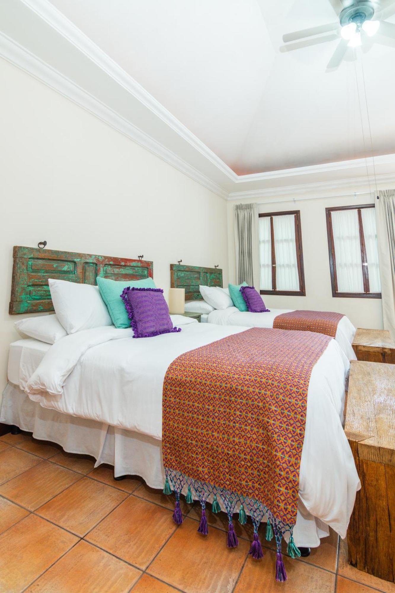 Santa Margarita Bed & Breakfast Antigua Exterior photo