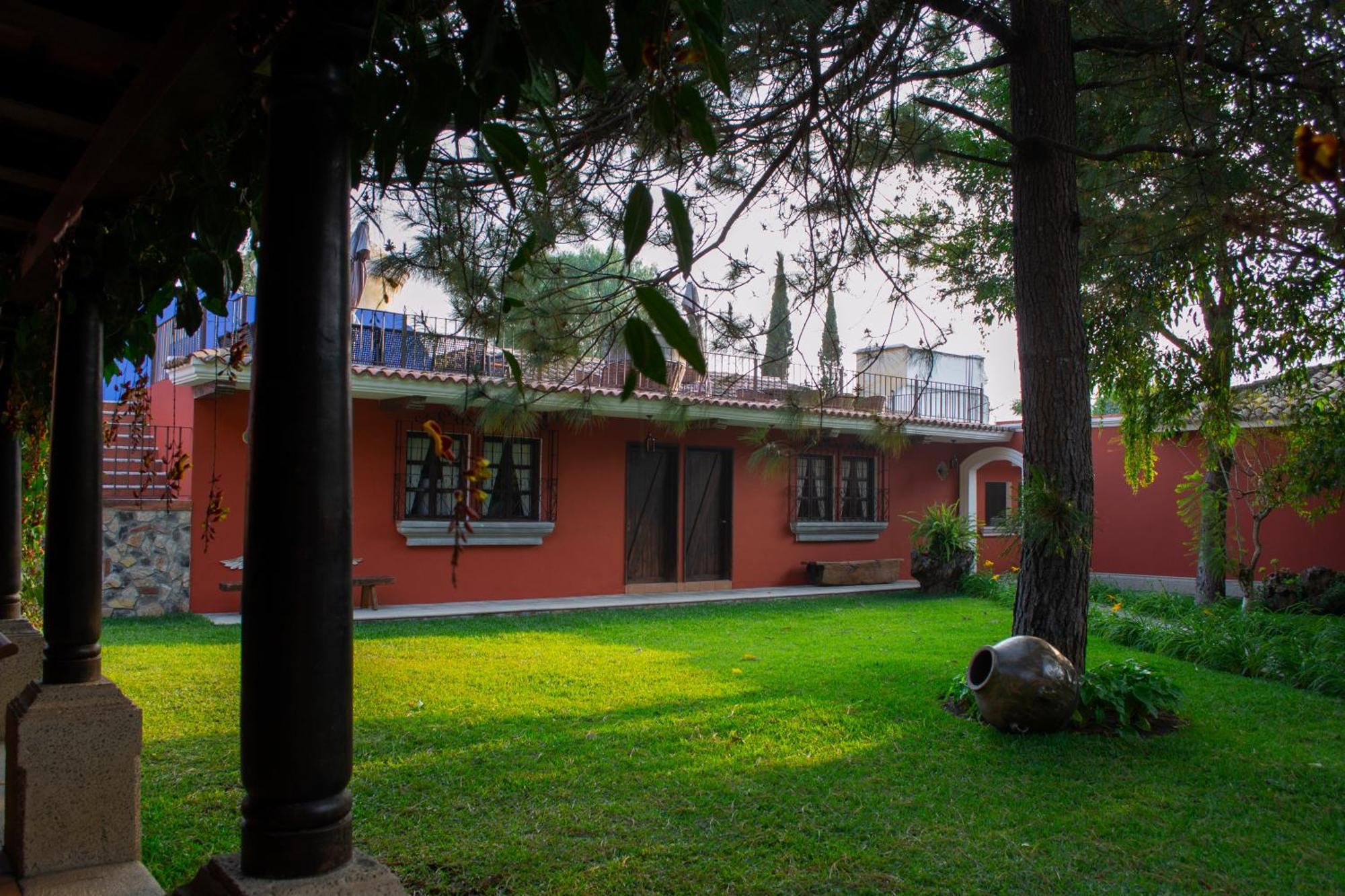 Santa Margarita Bed & Breakfast Antigua Exterior photo
